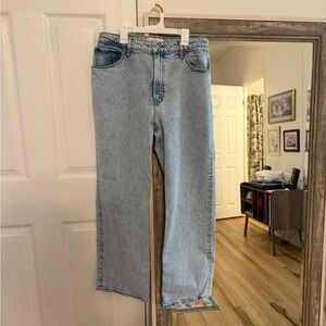 Abercrombie and Fitch 90’s Relaxed High Rise Jean